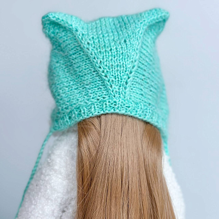 Шапочка "Кошечка"  для куклы Paola Reina 33 см, мятная